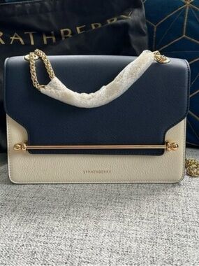 ✨Strathberry East/West Handbag✨
